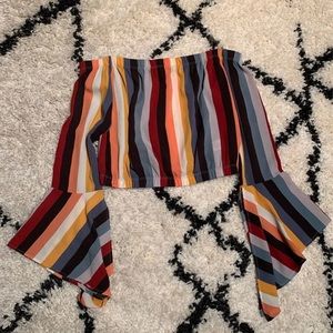 Stripped crop long sleeve top